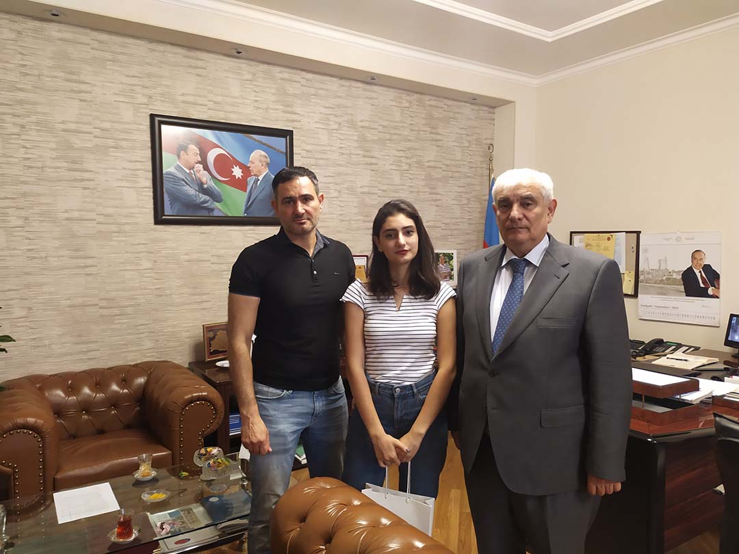 AUL Rector met with a student, awarded with presidential scholarship