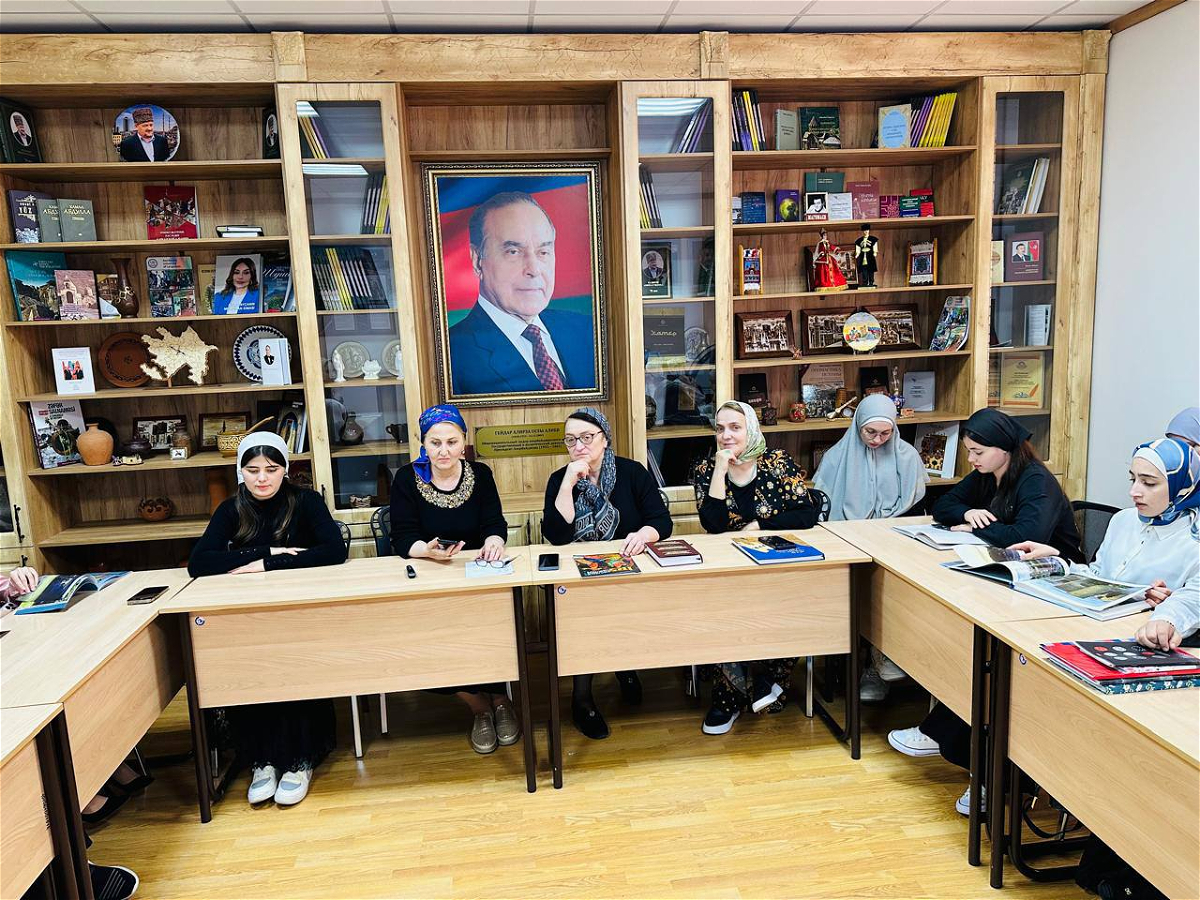 В Центре азербайджанской культуры ЧГПУ состоялась лекция