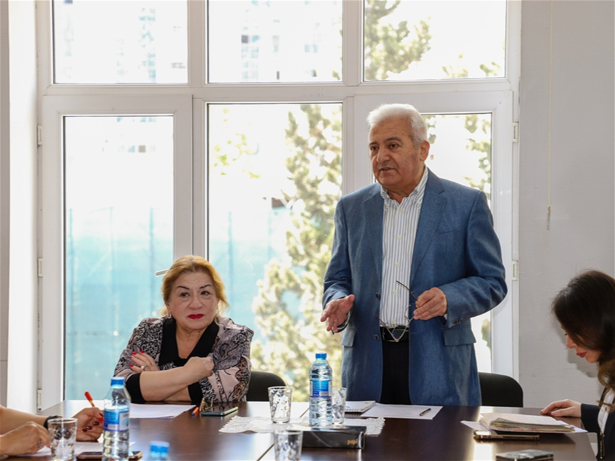 “Multikulturalizmə giriş” fənninin tədrisi metodikasına dair dəyirmi masa keçirilib