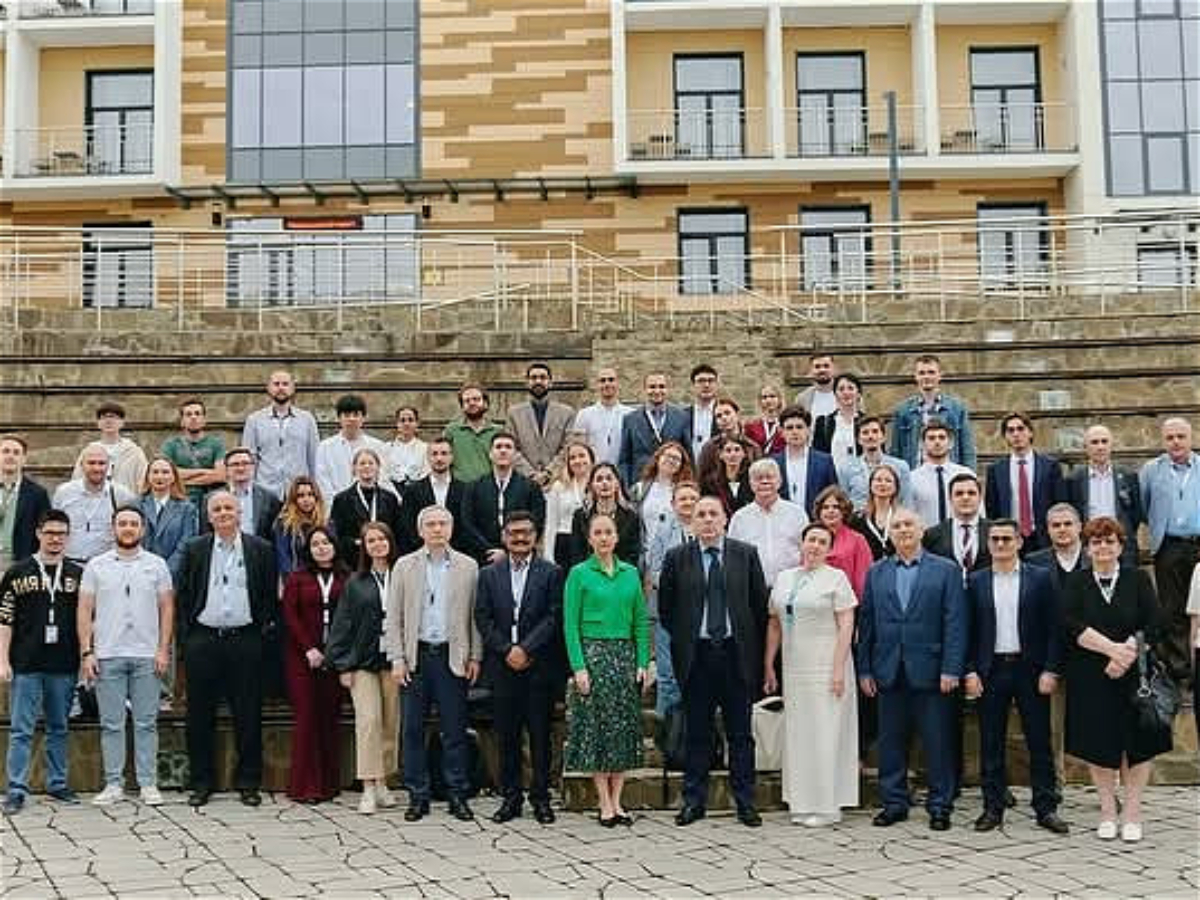 Студенты и преподаватели АУЯ приняли участие в международной программе «Кавказский диалог — 2025»