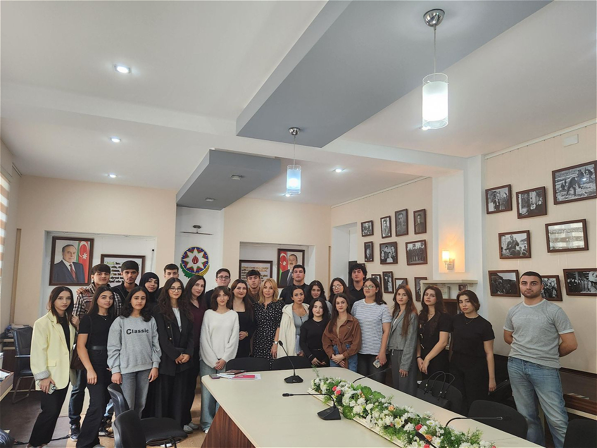Round Table Dedicated to “September 27 – Remembrance Day” Held at AUL