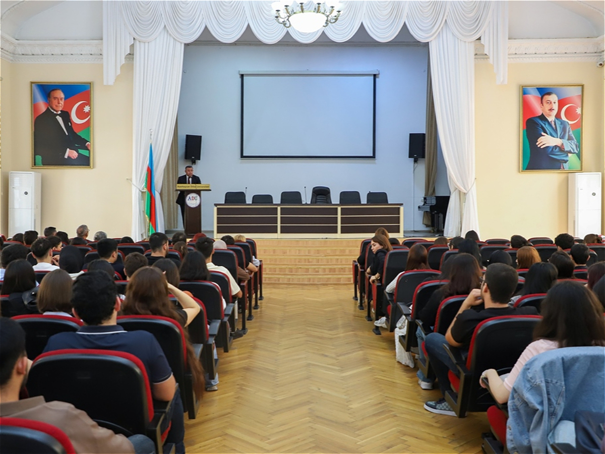 Со студентами II курса проведён «Открытый микрофон»