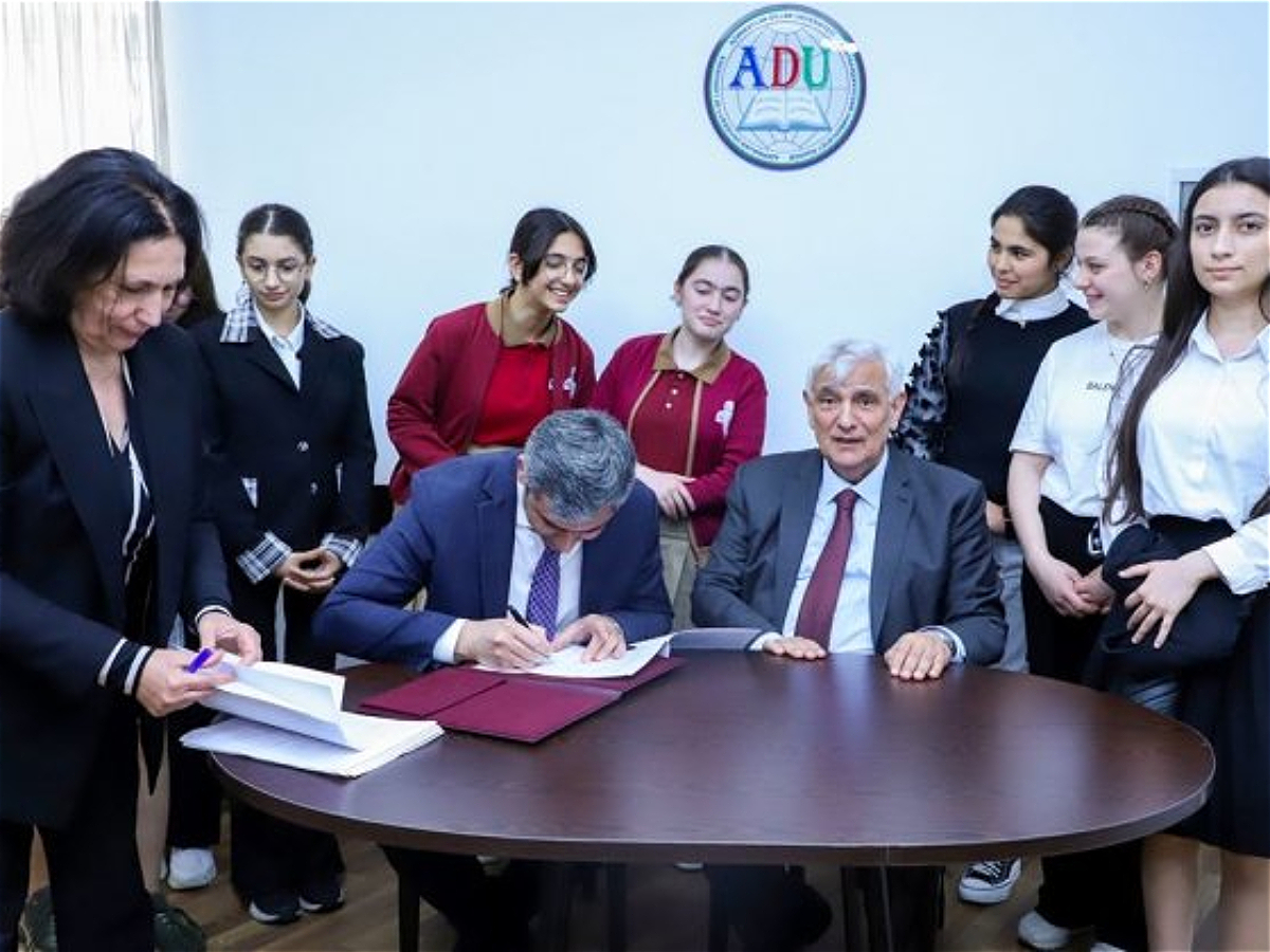 ADU-da “Heydər Əliyev və Türk dövlətləri ilə əlaqələrin istiqamətləri” mövzusunda tələbə-şagird konfransı keçirilib
