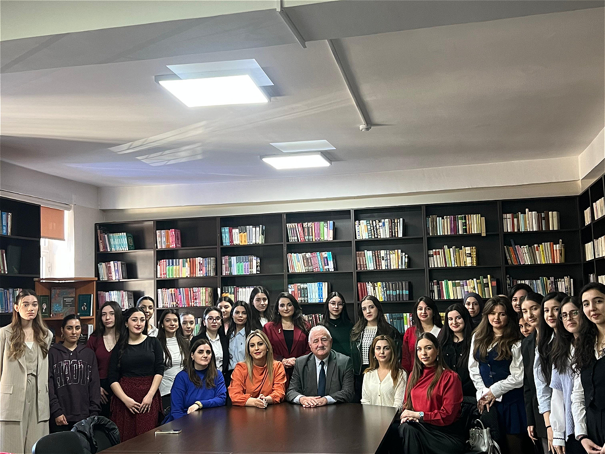 Azərbaycan Dillər Universitetində “Etik davranışın açarı: insanların hiss və duyğularına təsiri” adlı tədbir keçirilib.