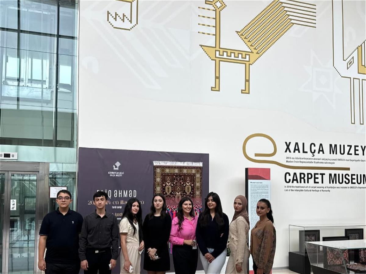 Students Visit the Azerbaijan Carpet Museum