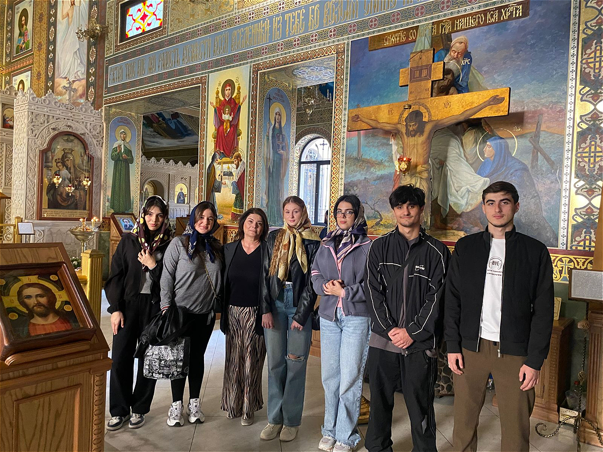 Students of the Caucasus Studies program visit the Baku Orthodox Church