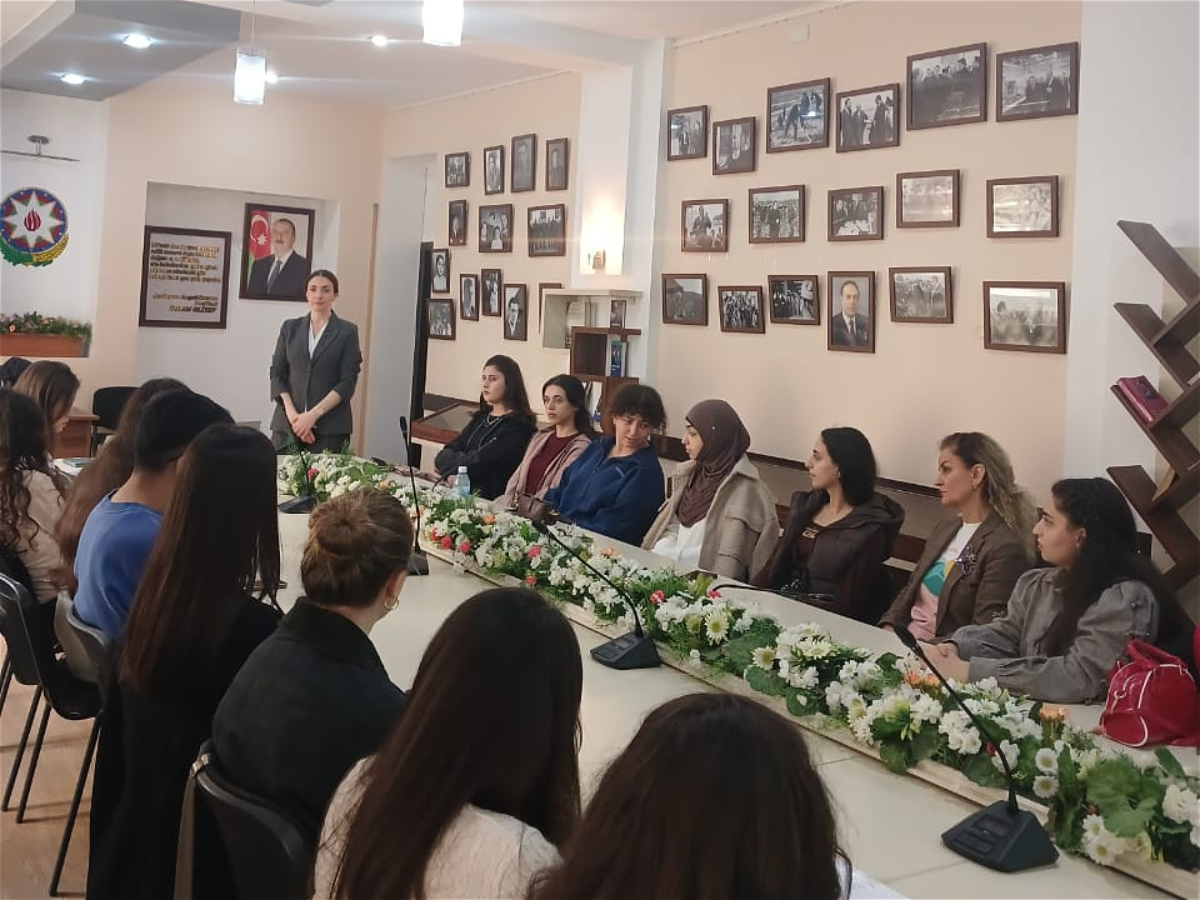 Filoloqlar üçün CV və müsahibə hazırlığı seminarı təşkil olunub 