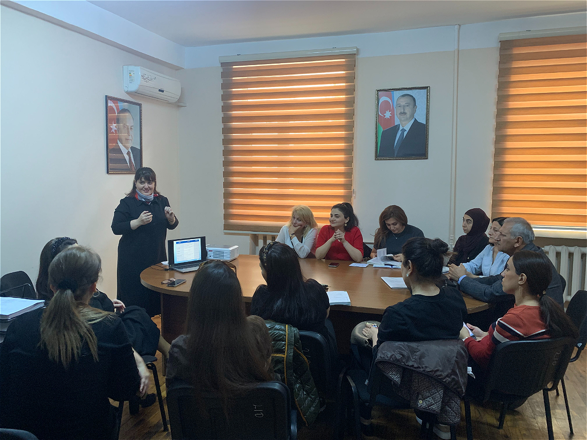 В АУЯ проведён семинар на тему «Error Correction and Feedback»