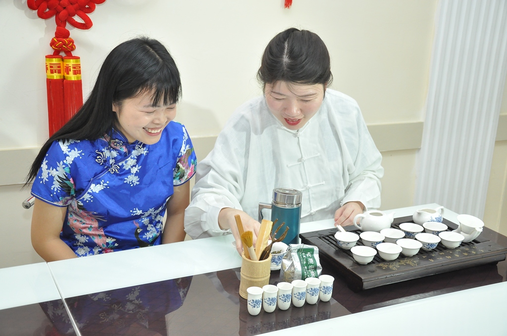A master class on "Chinese cuisine" was held at AUL