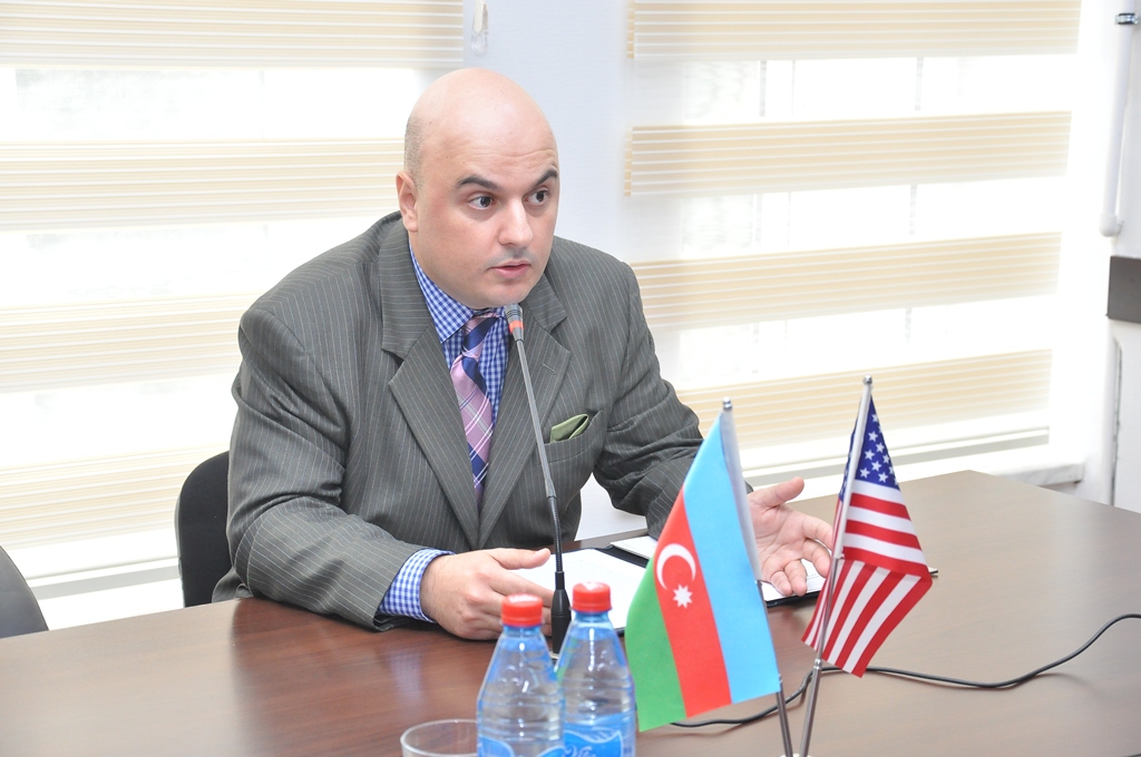 American expert met with AUL students