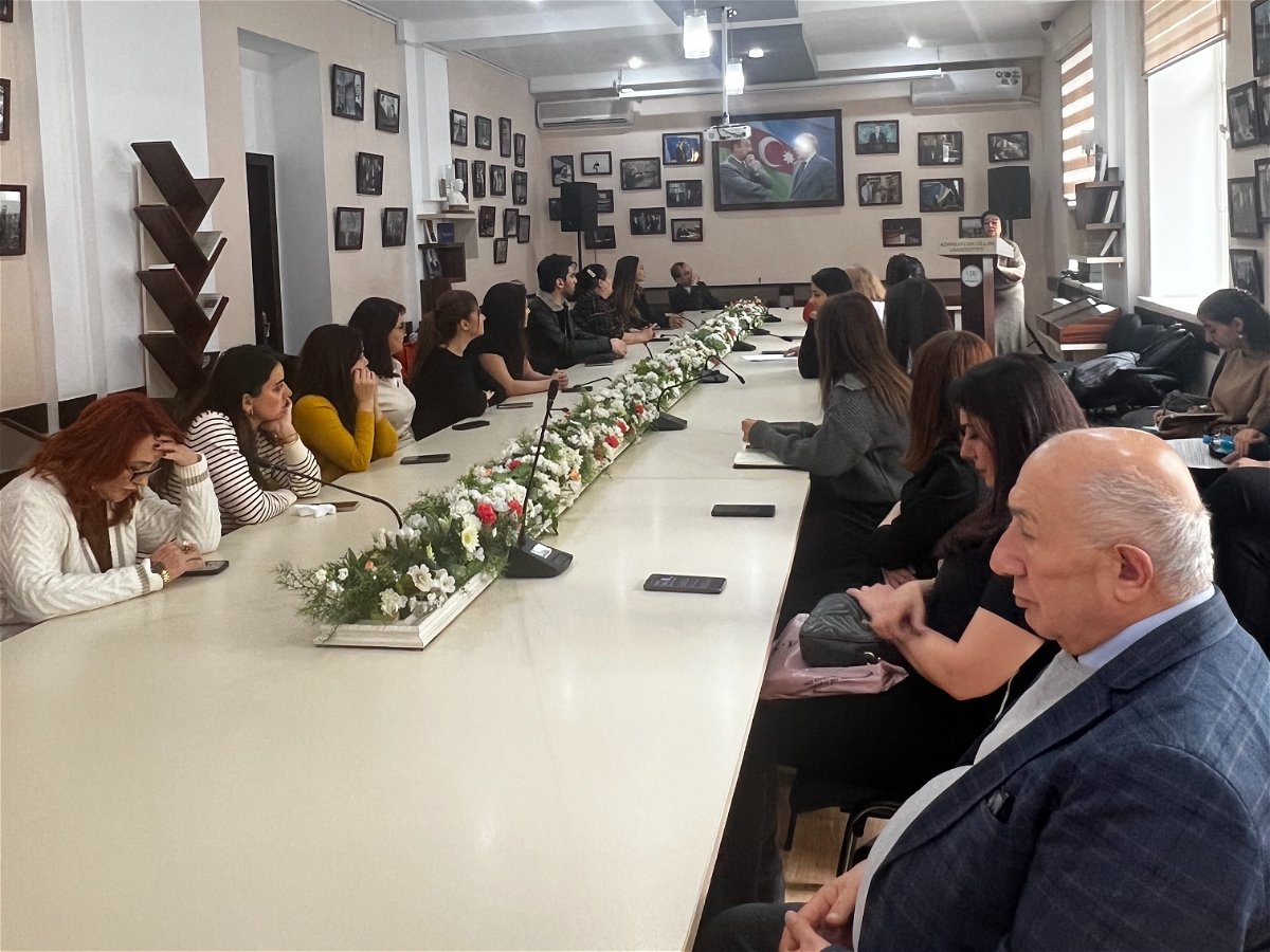 “Koqnitiv dilçilikdə mifoloji araşdırmalar” mövzusunda elmi seminar keçirilib