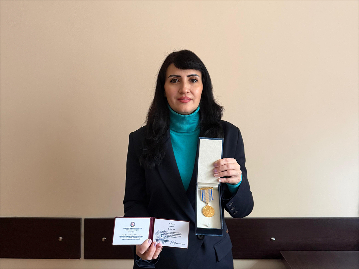 Nargiz Charkazgizi awarded the jubilee medal “150th Anniversary of the Azerbaijani National Press”