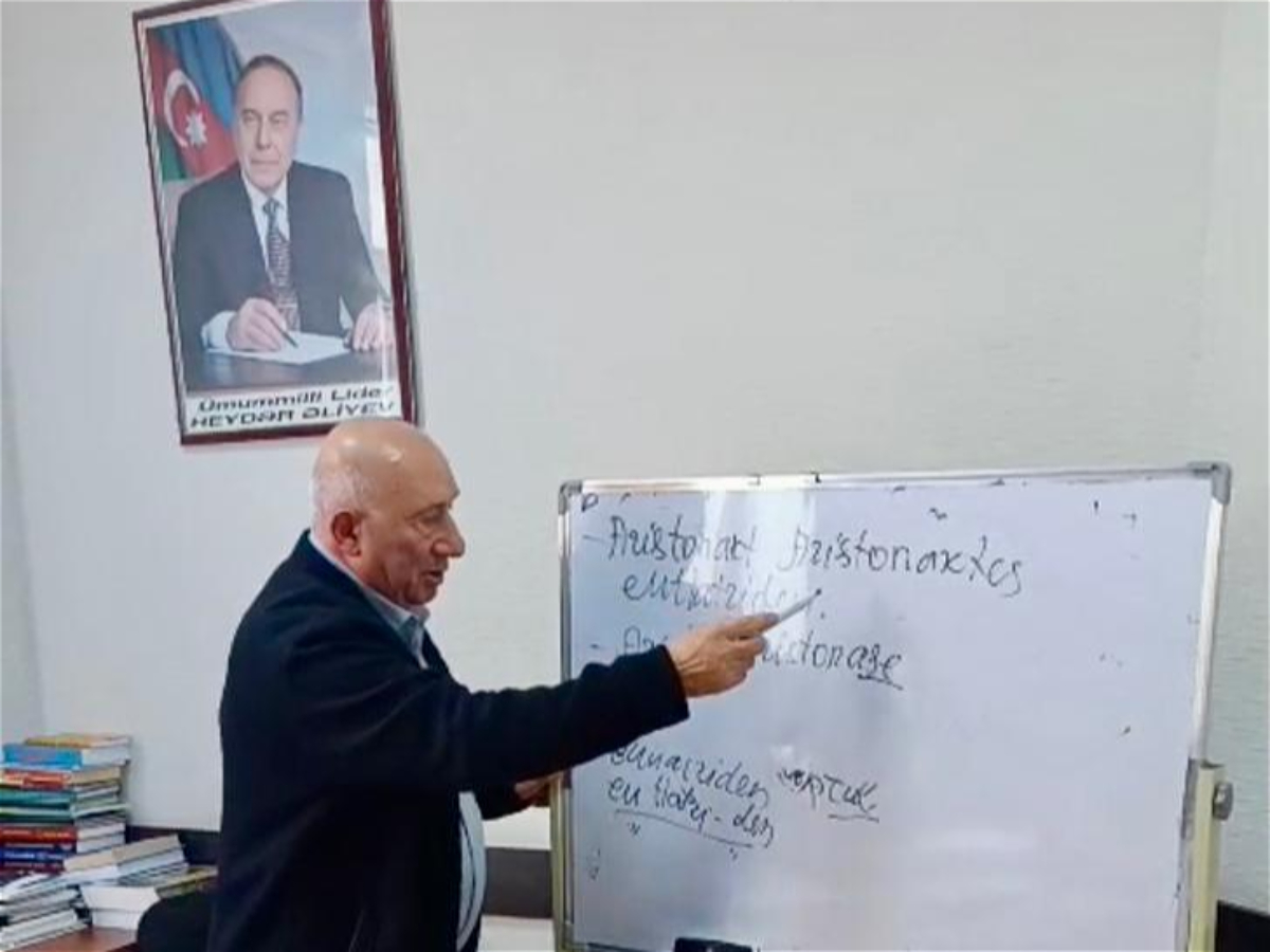 “Etrusk mətnlərinin deşifrəsi” adlı elmi seminar keçirilib