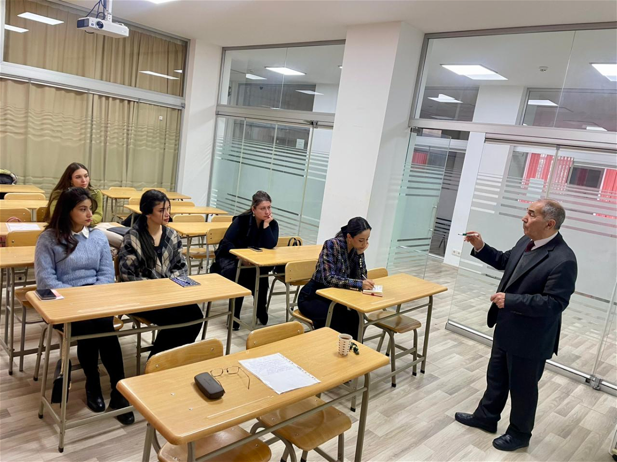 ADU-da pedaqoji-tarixi tədqiqatlara dair elmi seminar keçirilib