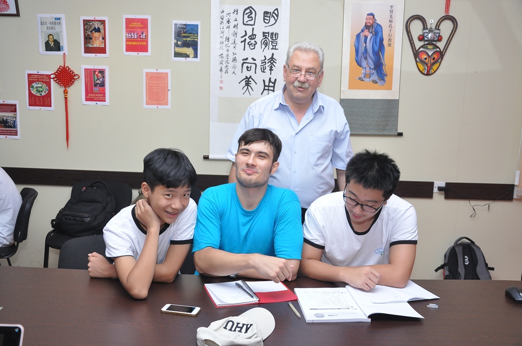Chinese students are pleased to be at AUL