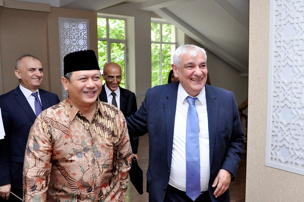Rector of AUL Kamal Abdulla met with Ambassador of Indonesia