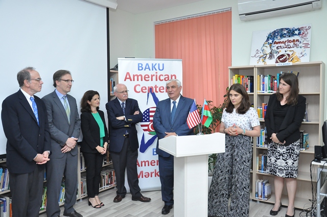 The delegation of the University of George Washington of the United States visited AUL