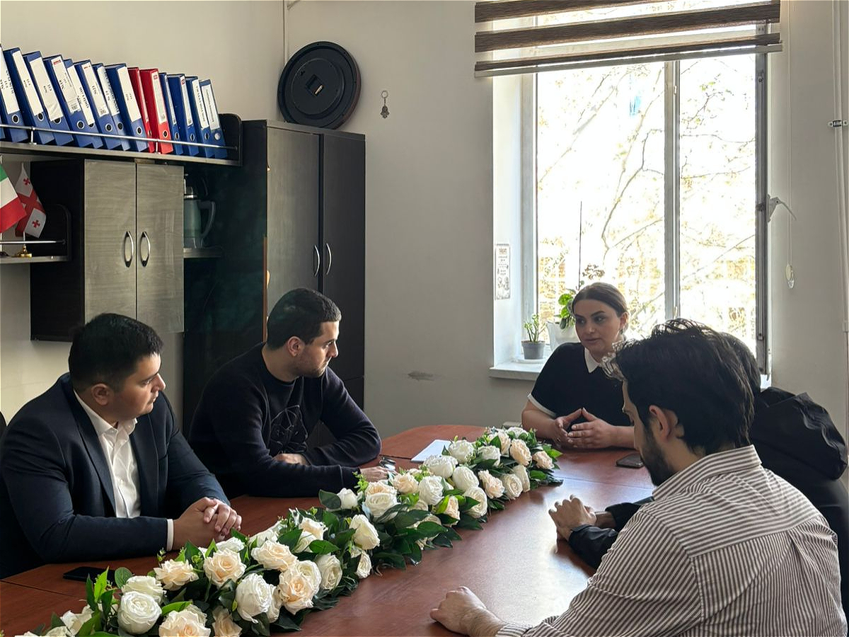 A seminar on “Quantitative and Qualitative Research Methods” was held