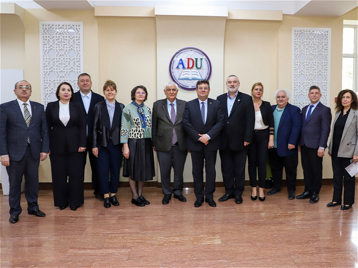 Делегация Университета Петре Андрея (Румыния) посетила АУЯ