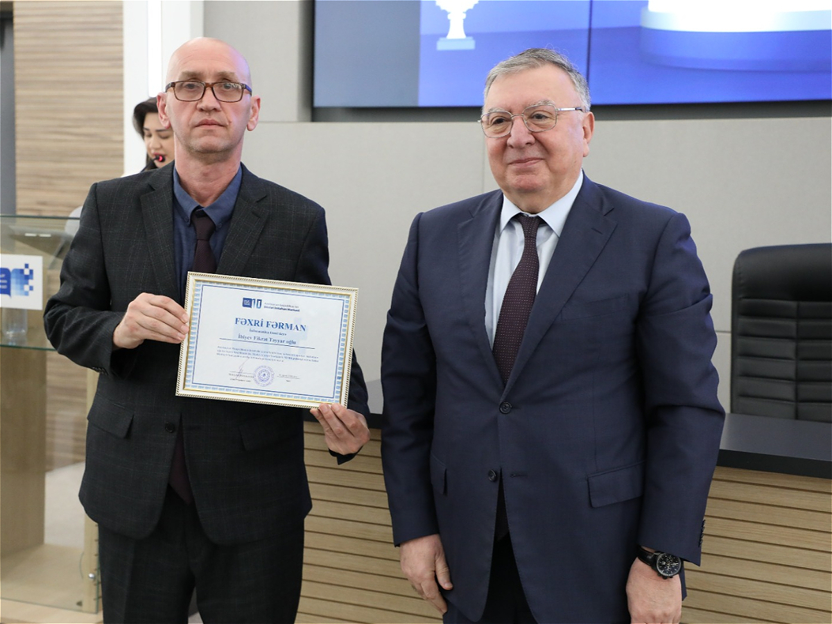 An AUL representative has been awarded a certificate of honor