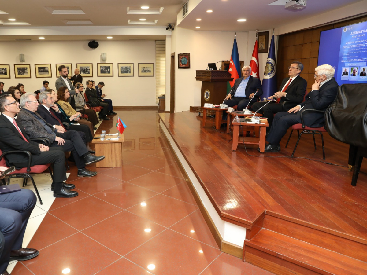 Ankarada Kamal Abdulla və Rafiq Əliyevin üç kitabının təqdimatı və müzakirəsi keçirilib