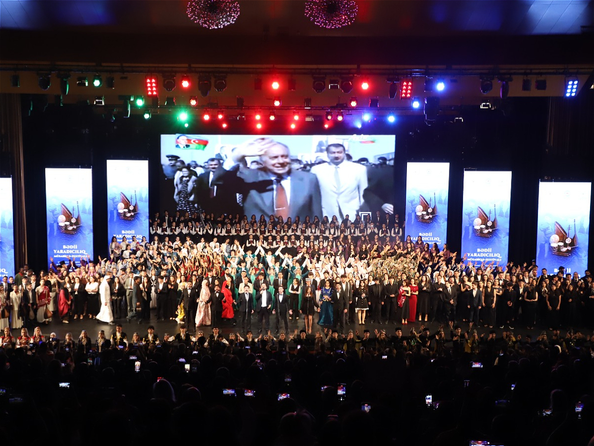 AUL Students Participate in the Final Concert of the Artistic Creativity Competition-Festival