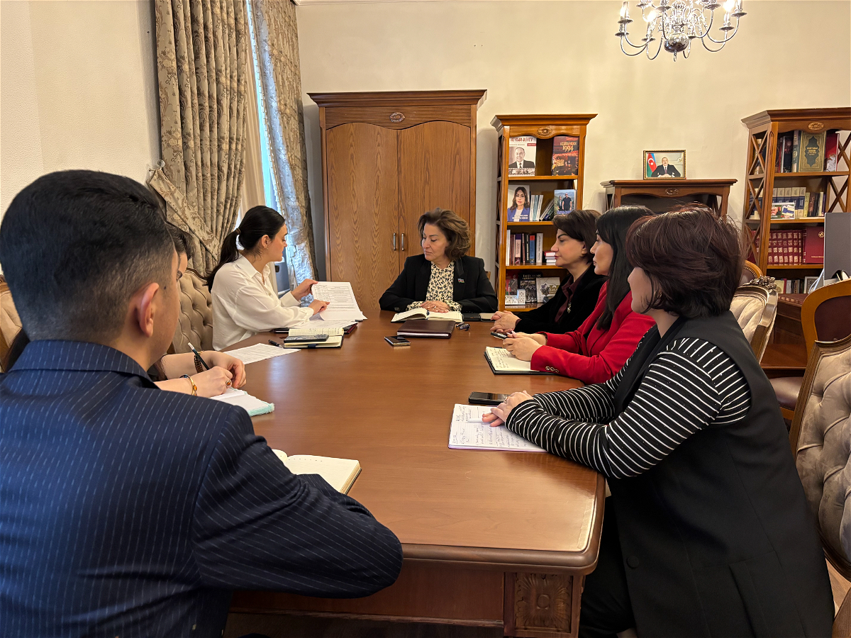 ADU-da yeni SİP-in hazırlanması çərçivəsində sosial məsələlər və ictimaiyyətlə əlaqələr istiqaməti üzrə ilkin müzakirələr aparılıb