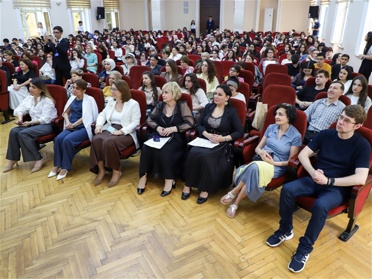ADU-da “Dünya dillərində musiqi” adlı konsert keçirilib