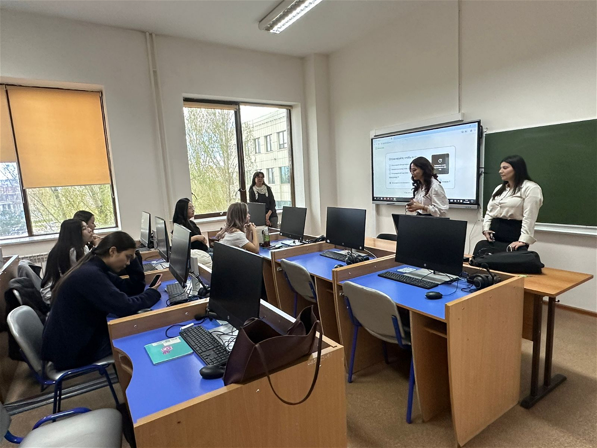 ADU müəllimləri Astanada beynəlxalq mübadilə proqramında iştirak edib