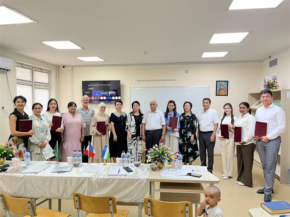 Magistrantlar fransız dilində hazırlanan dissertasiya işlərini uğurla müdafiə ediblər