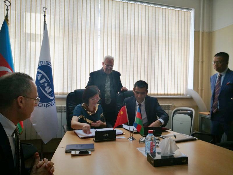 Cooperation agreement was signed between Confucius Institute of AUL and  Azerbaijan Tourism and Management University