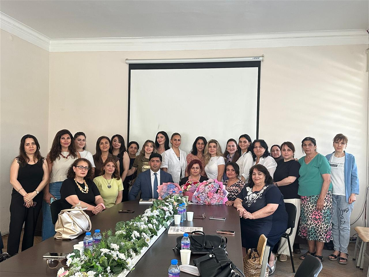 ADU-da “Kommunikativ Qrammatika” adlı dərs vəsaitinin təqdimatı keçirilib