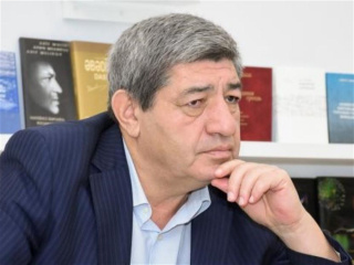 Türkoloji Fikrin Sərt Qayası - Nizami Cəfərov