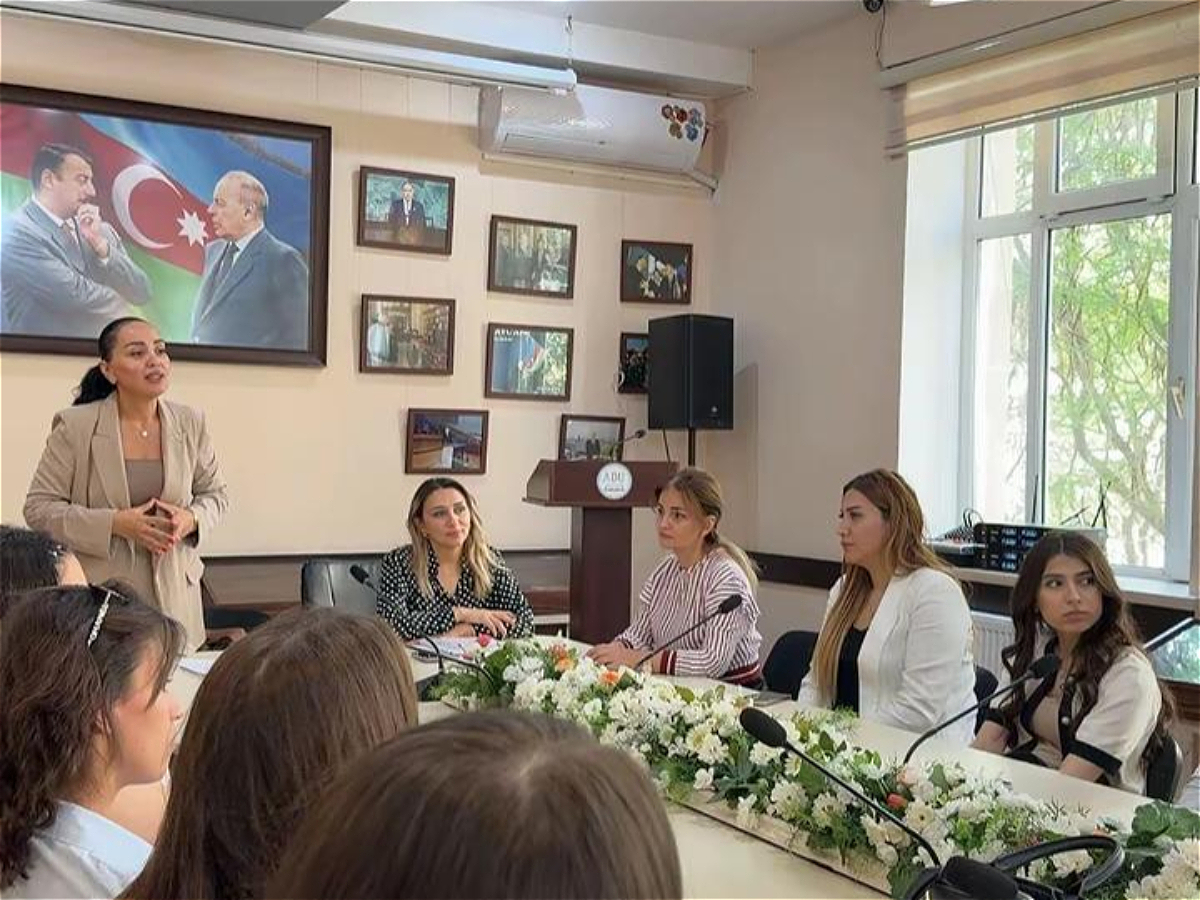В АУЯ состоялся психологический семинар для студентов I курса