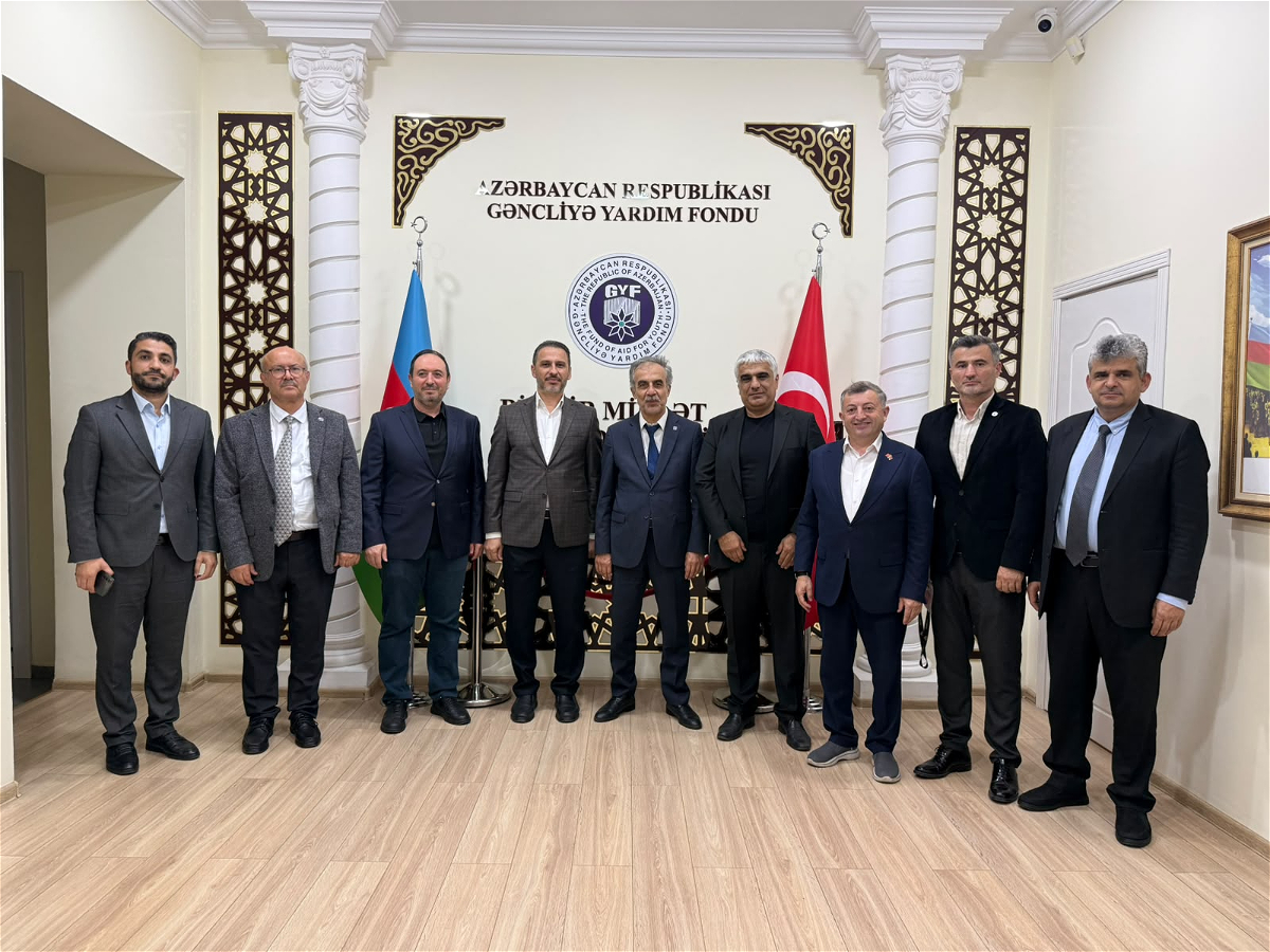 ADU nümayəndəsi Ege Universitetinin rektoru ilə görüşüb