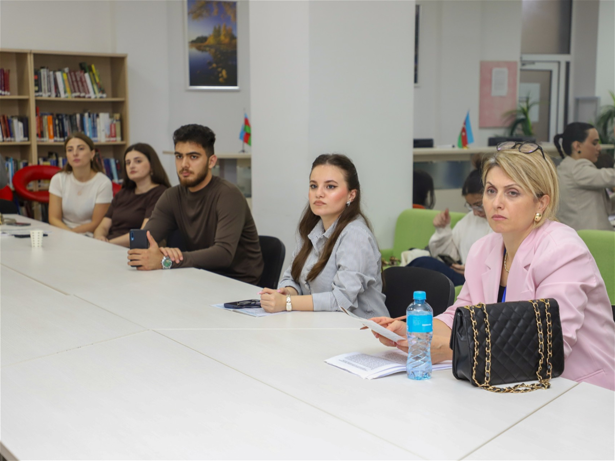 ADU tələbələri beynəlxalq simpoziumda fəal iştirak ediblər