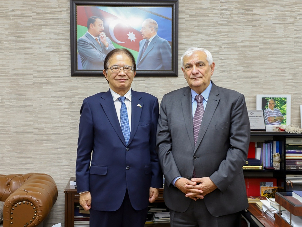 Japan’s Outgoing Ambassador Visits AUL