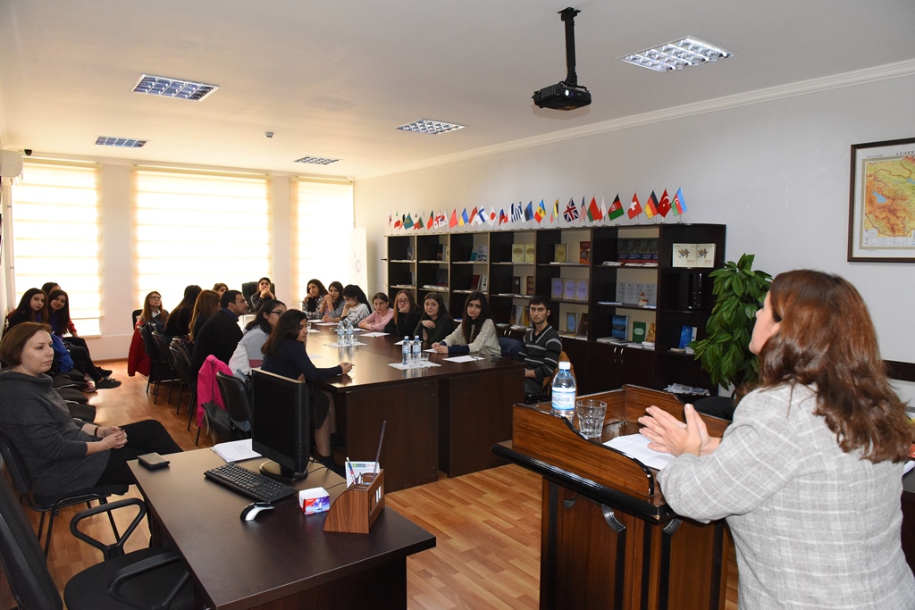 A roundtable was held at the Multiculturalism Scientific Research Laboratory