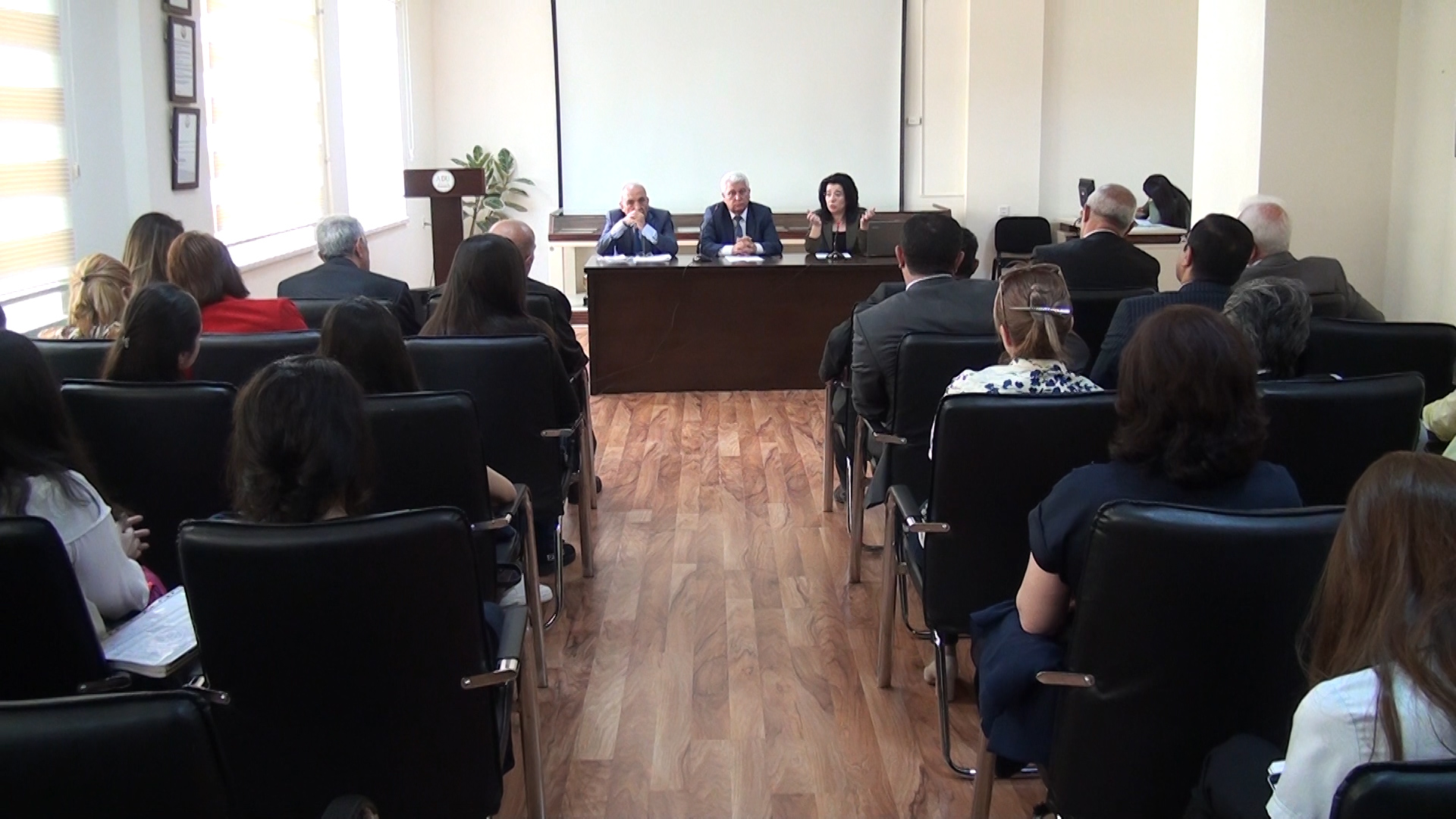 В АУЯ состоялось мероприятие под названием «Медресе Низамия и его азербайджанские представители»