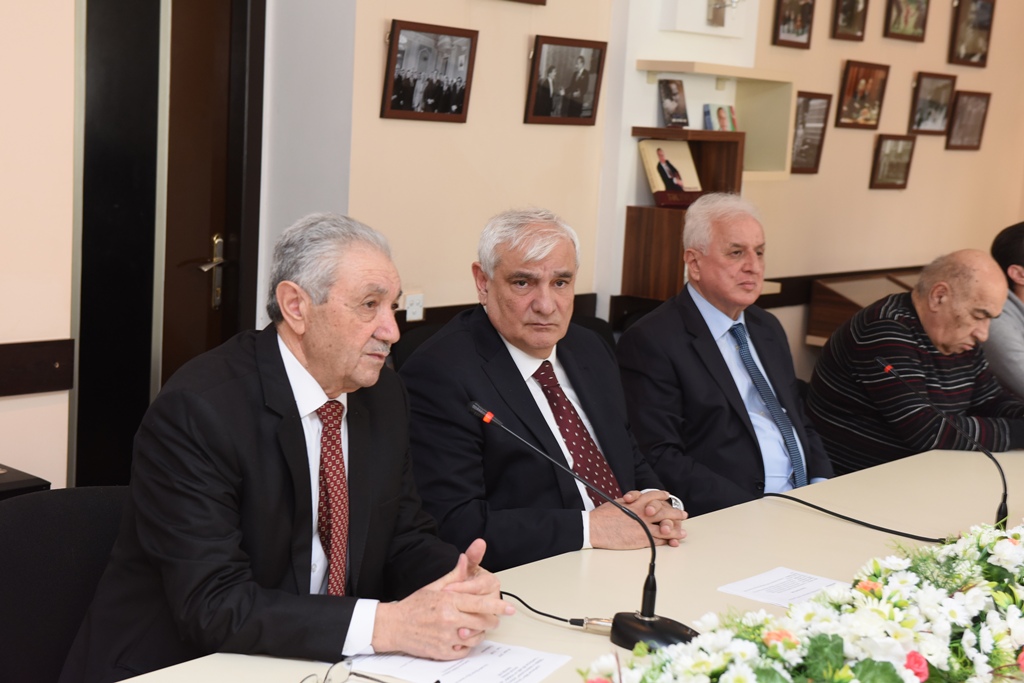 A roun table on “Azerbaijani language is national way of self-perception” was held at AUL.
