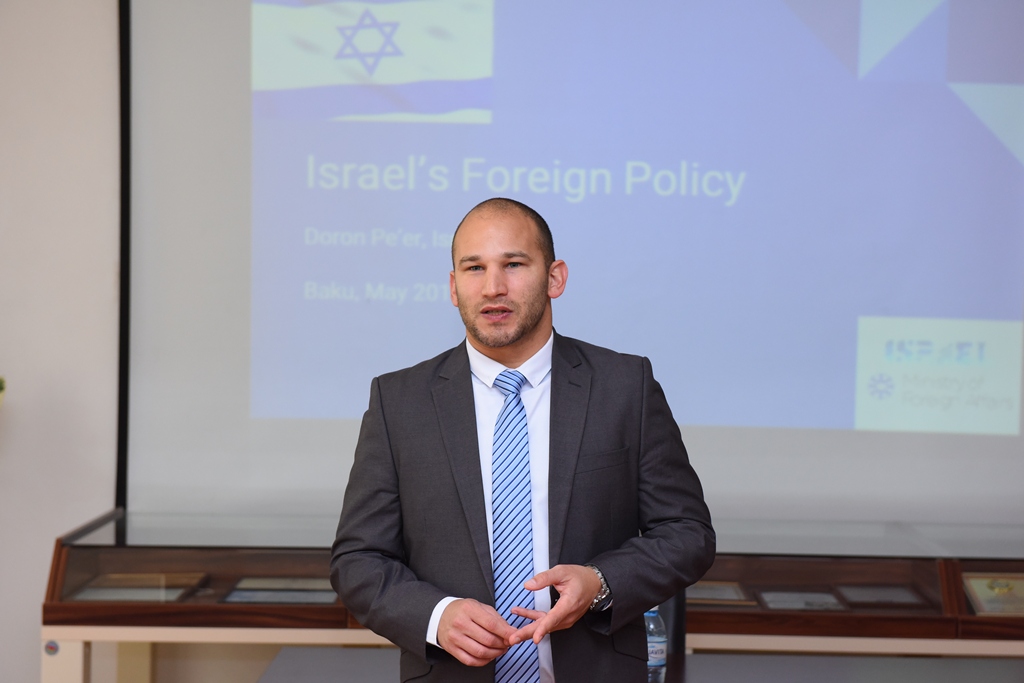 “İsrail dövlətində sosial vəziyyət” və “İsrailin xarici siyasəti” mövzusunda seminar keçirilib