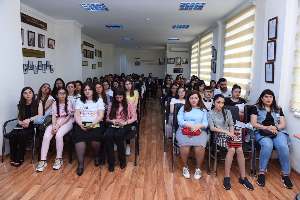 “Azərbaycanda dinlər və multikultural yanaşma” seminarı  keçirilib
