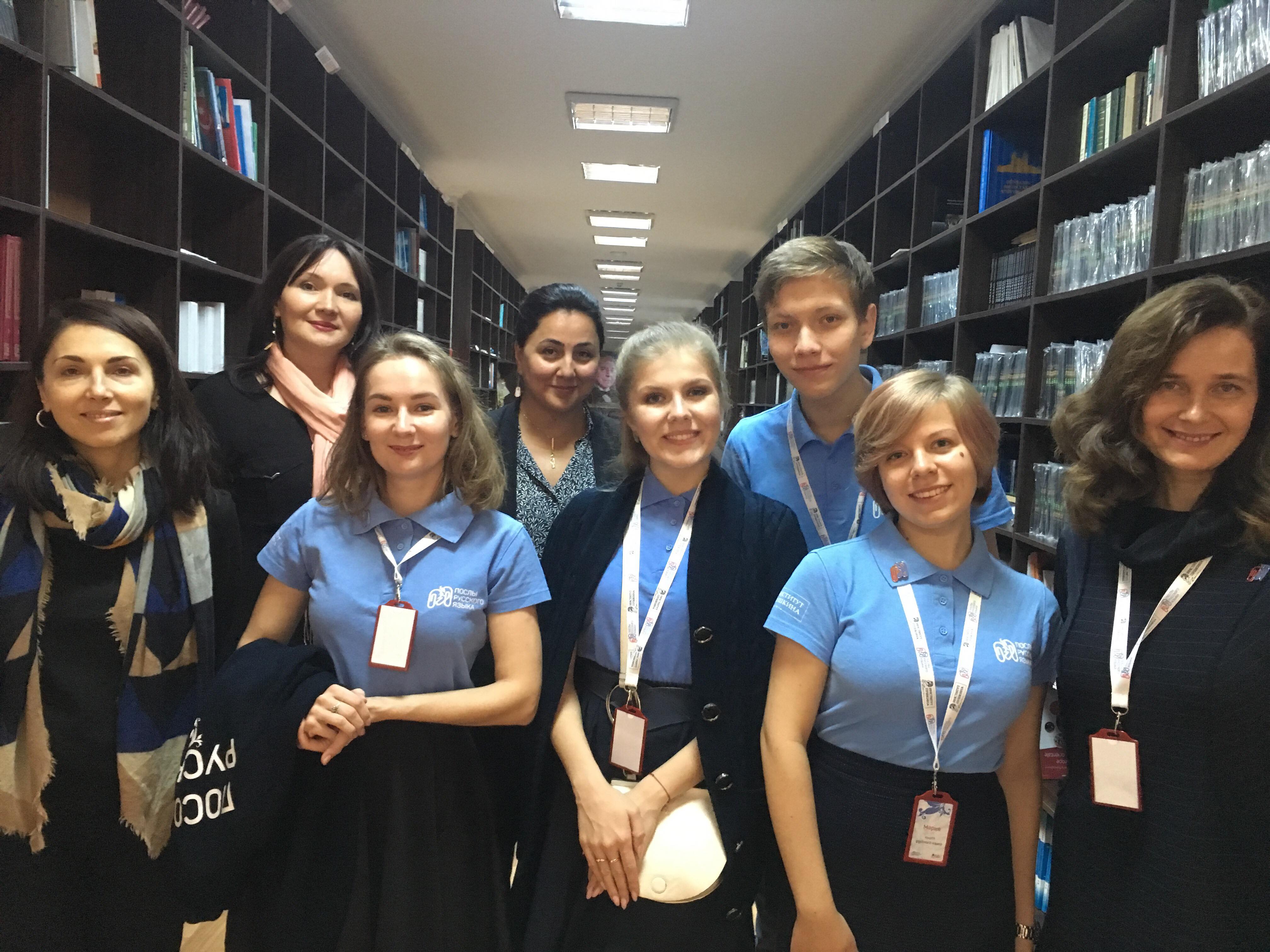 С 10 по 14 декабря 2018 года в Азербайджанском университете языков была реализована Международная  волонтерская  программа "Послы русского языка в мире"