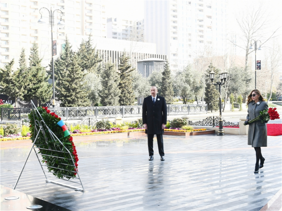 President Ilham Aliyev and first lady Mehriban Aliyeva visited Khojaly genocide memorial