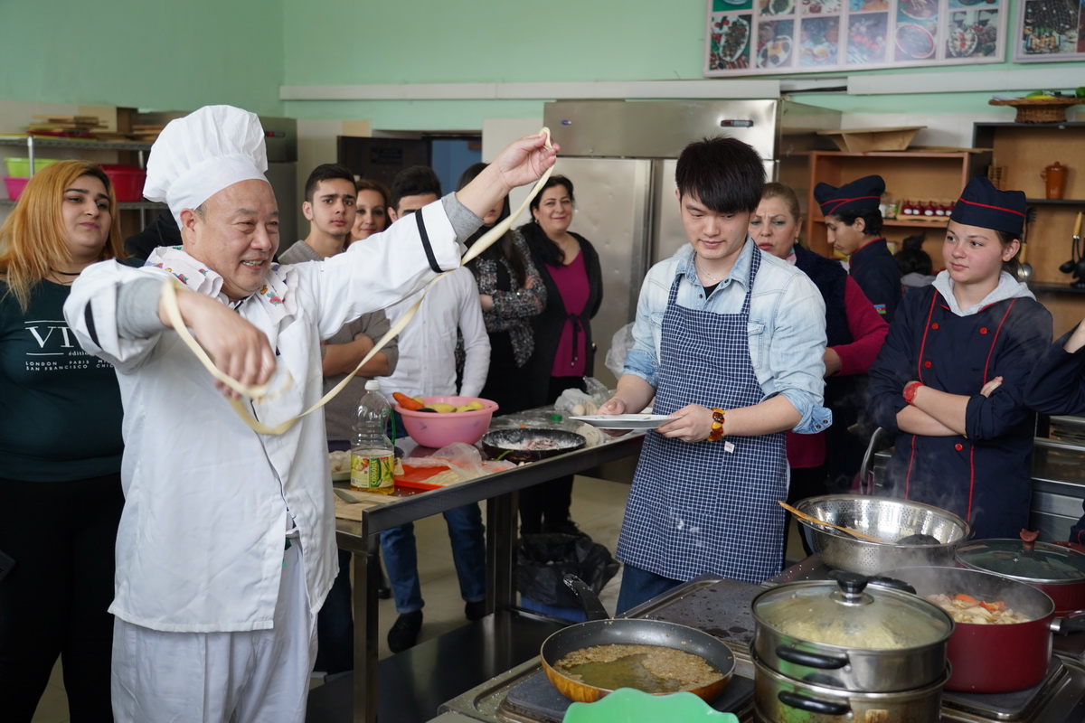 Институт Конфуция Университета языков провел очередной мастер-класс «Тонкости китайской кухни»