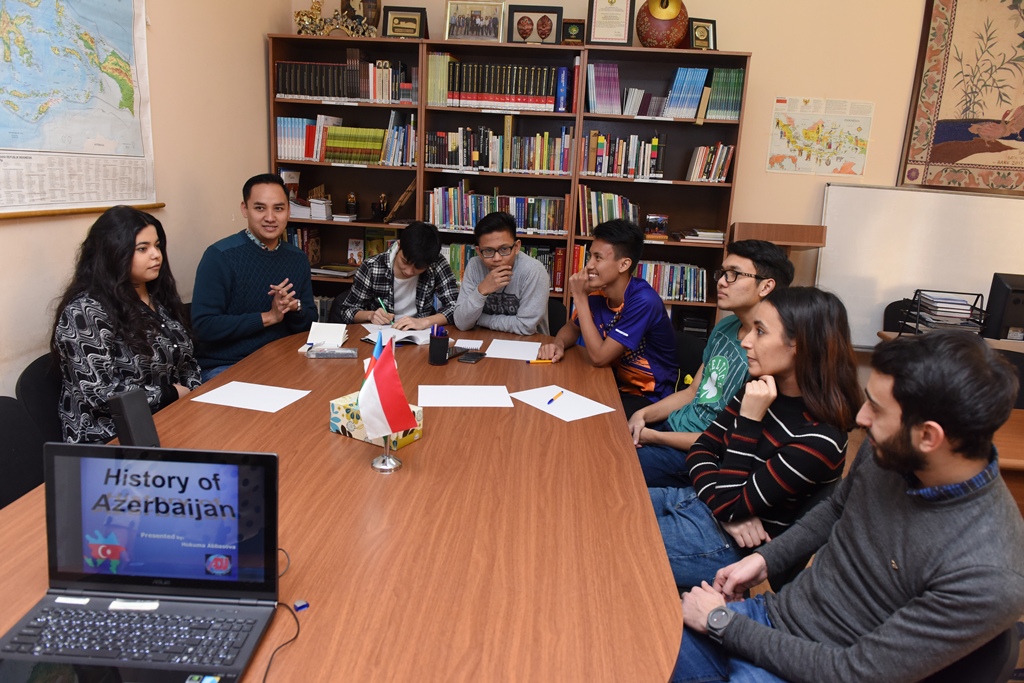 Лекция для членов «Ассоциации молодежи и студентов Индонезии в Баку» в АУЯ