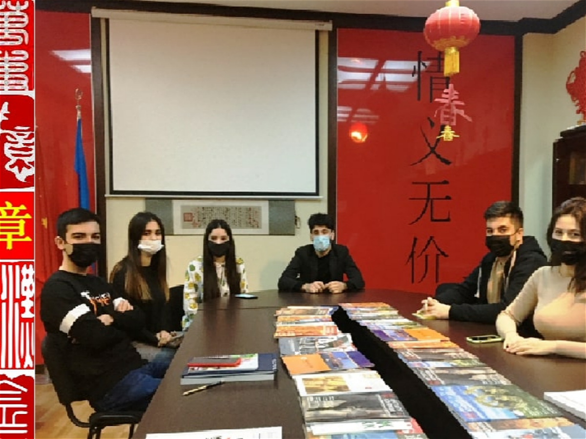 Семинар «Китайские резные печати» в Университете языков