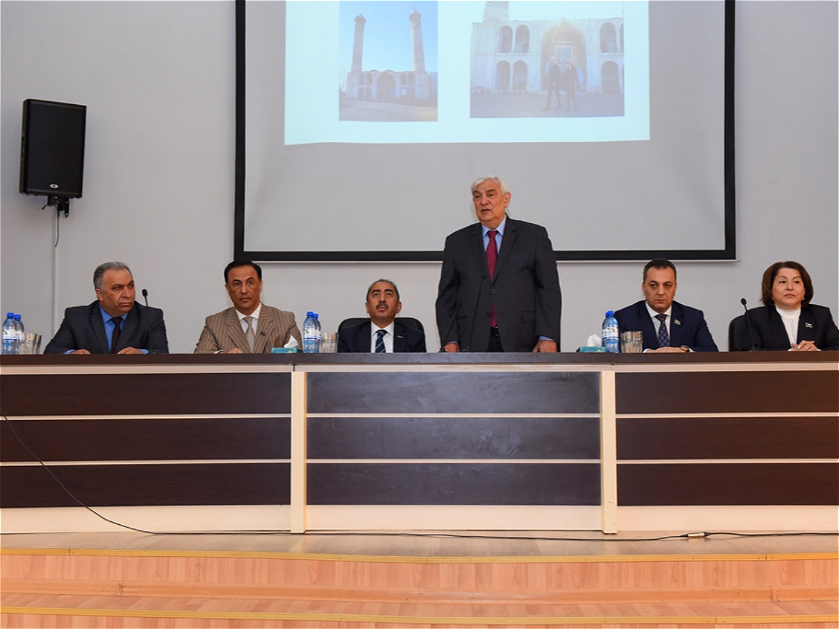 В АУЯ прошла конференция на тему: «Лидер, ведущий Азербайджан к победе».