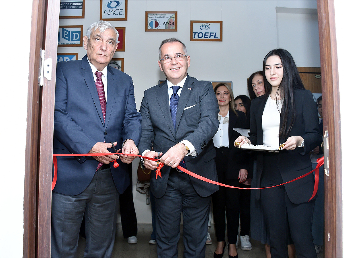Center for Greek Studies and Culture opened at AUL