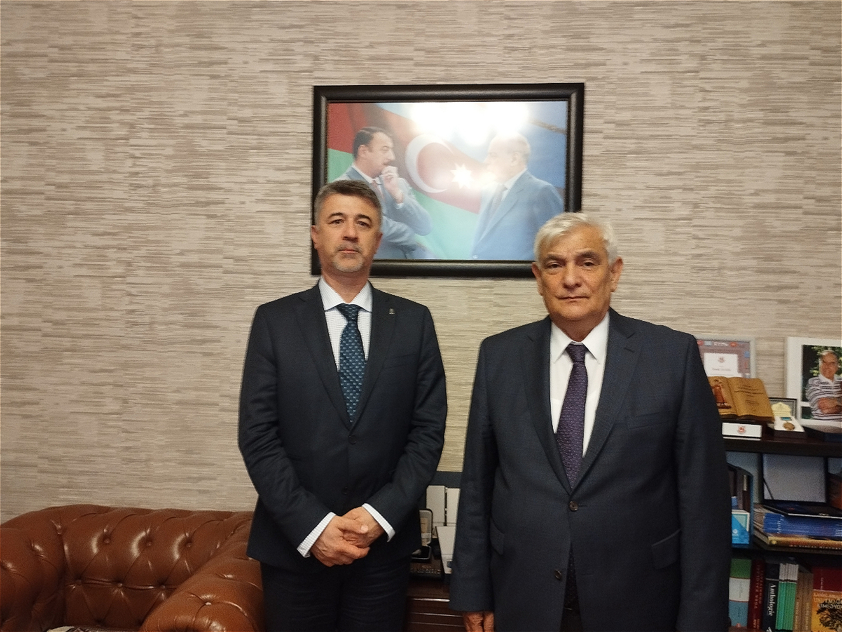 AUL Rector met with Hungarian Ambassador to Azerbaijan